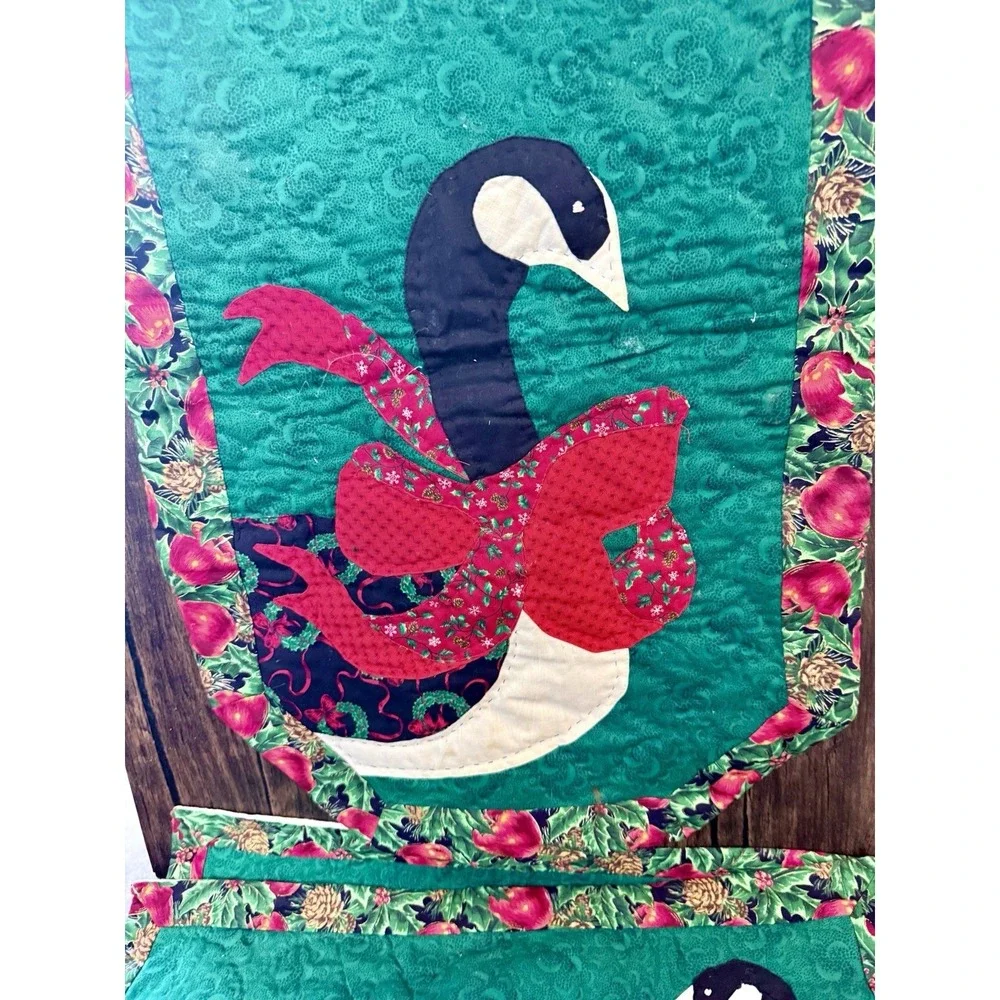 Vintage Winter Goose table runner 54